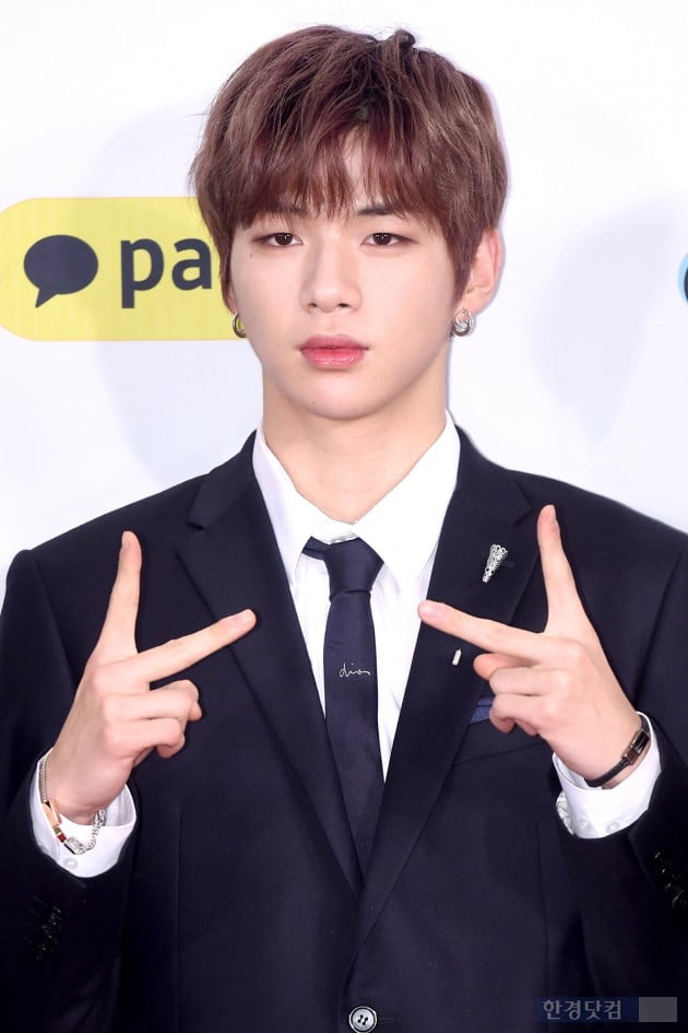 입덕도우미｜강다니엘, 국민 원픽 댕댕이…이제는 '대세 of 대세' (굿바이 워너원⑪)