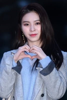 [포토] CLC 엘키, '굴욕이 뭐에요? 눈부신 미모 과시'