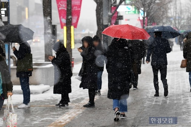 [포토] 눈내리는 출근길