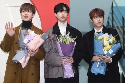 [포토] 임영민-김동현-박우진, '대휘 졸업 축하해주러 왔어요~'