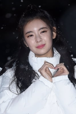 [포토] ITZY 리아, '사랑스럽게 하트~'