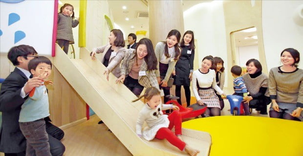 한화그룹은 서울과 전남 여수 등 전국 10여 곳에 친환경 직장 어린이집을 운영하고 있다. 한화 제공
 