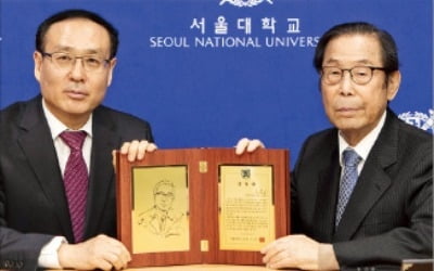 김정식 대덕전자 회장 "융복합기술 연구 도약의 새로운 발판 됐으면"