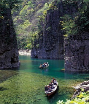 산단쿄 계곡의 여름 풍경. 
 