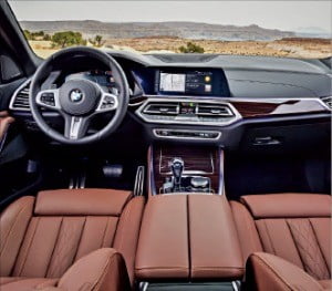 더 크고 강력해진 BMW 뉴 X5의 귀환…최적 주행감