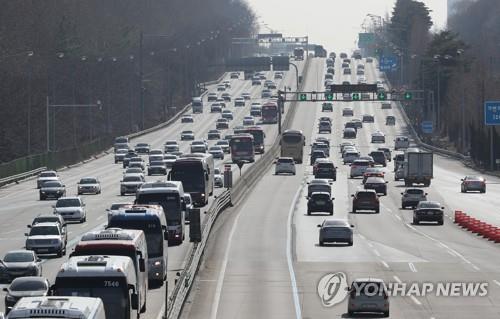 대전세종충남 성묘·나들이 인파 북적…오후부터 귀경전쟁