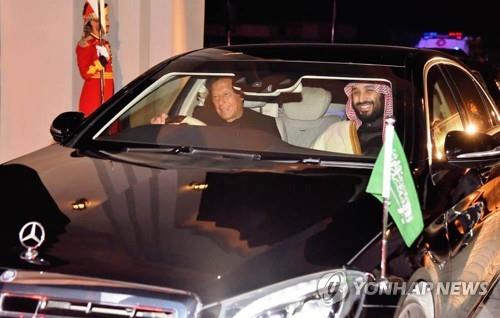  아시아 순방 나선 사우디 왕세자…파키스탄에 200억불 투자
