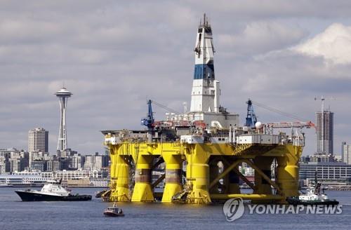 국제유가, 美원유재고 감소에 급등…WTI 2.6%↑