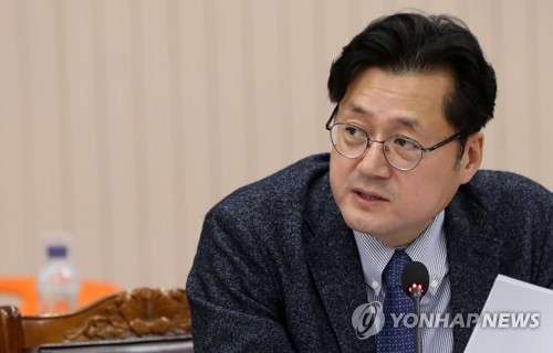홍익표 '바른미래당 폄훼' 논란…野 "수석대변인 사퇴하라"