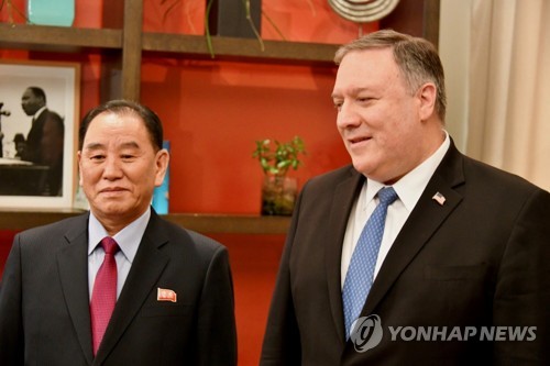 [하노이 담판] 공은 두 정상으로…만찬후 고위·실무급 심야조율 가능성도