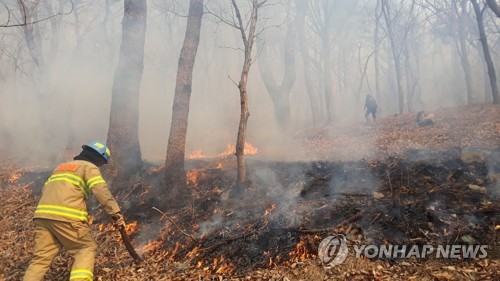 소방관 국가직 전환 언제 마침표 찍나…이달 국회 개최여부 관건