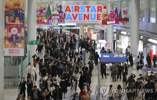 일본·동남아로 짧게 자주…작년 해외서 쓴 돈 역대 최대