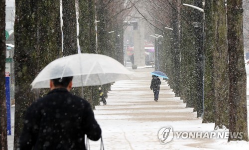 [날씨] 포근하다 낮부터 추워져…오전 곳곳에 눈·비