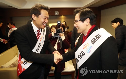 한국당 당권주자, 연휴 첫날 '설 민심·당심 잡기' 분주