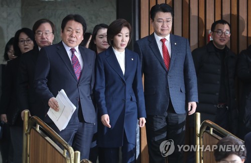 한국당, '쳇바퀴 국회' 여당탓 돌리며 압박…"정상화 의지 있나"