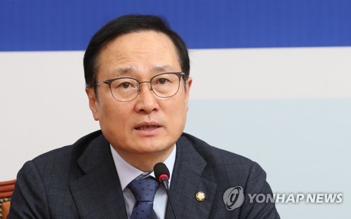 '5·18 망언' 정국 지속…민주·야3당 "5·18왜곡처벌법 추진"