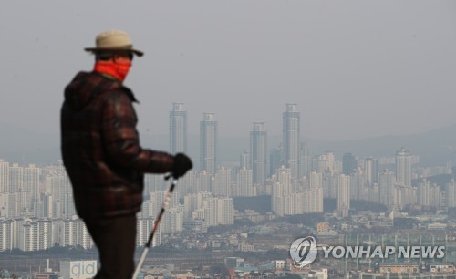 "출근길 마스크 꼭 챙기세요"…전국 대부분 미세먼지 '나쁨'