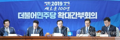 민주 "탄력근로제 확대 입법 시급"…한국당 압박 본격화