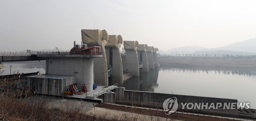 공주보 해체 결정…지자체·농민 "반대" vs 환경단체 "환영"