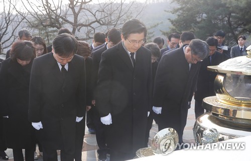 황교안 "文정부 폭정 막으라는 게 민의…대안정당으로 투쟁해야"