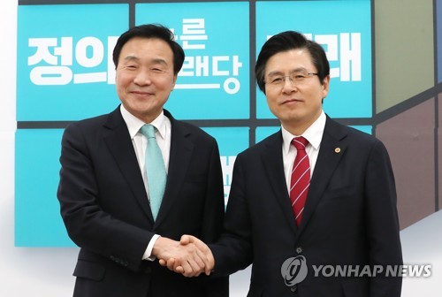 손학규, '고교·정치 후배' 황교안에 "당대당 통합 얘기 말라"