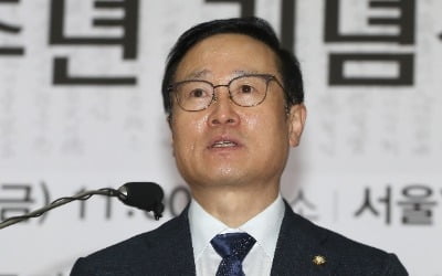 홍영표 "한국당 '5·18망언'은 역사쿠데타…해당 의원들 퇴출운동"