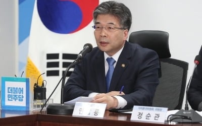 경찰 “버닝썬 지시로 강남署에 돈 살포” 유착 진술 확보