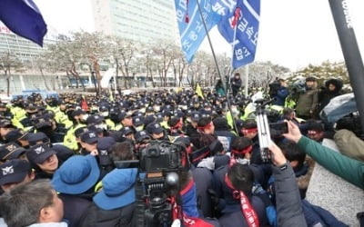 현대차 노조 "광주형 일자리 경차, 내수·수출 사업성 없어"