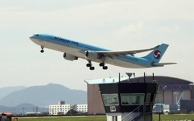 동남권 신공항, 文대통령 '재검토 가능성' 발언에 영향 받나