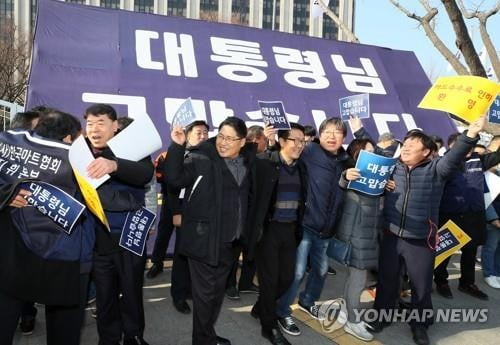 금융위 "대형가맹점 부당하게 낮은 수수료율 요구 처벌 가능"