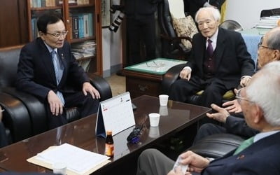 이해찬, '항거:유관순이야기' 오후 관람…3·1운동 100주년 행보