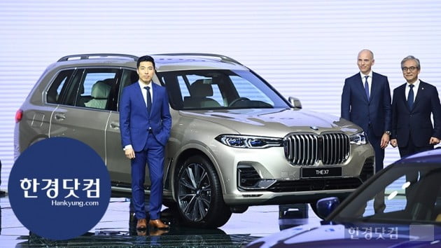 [HK영상] BMW, 헉소리 절로나는 플래그십 SUV 'BMW X7' 공개 (2019 서울모터쇼)