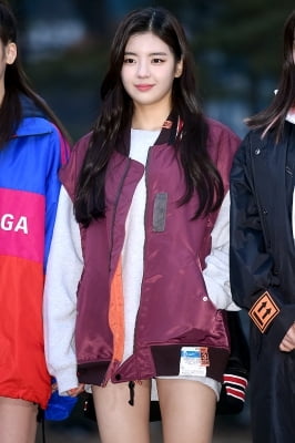 [포토] ITZY 리아, '미소만 지어도 사랑스러워~'