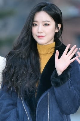 [포토] (여자)아이들 슈화, '아름다워~'