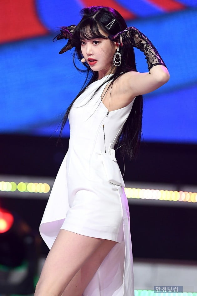 [포토] (여자)아이들 수진, '도도하게~'