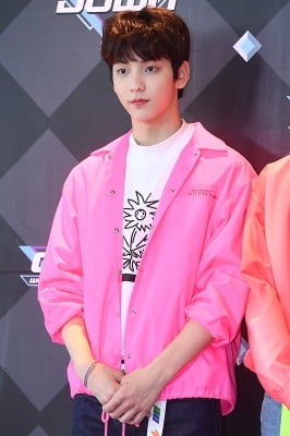 [포토] TXT 수빈, '부드러운 눈빛 카리스마'