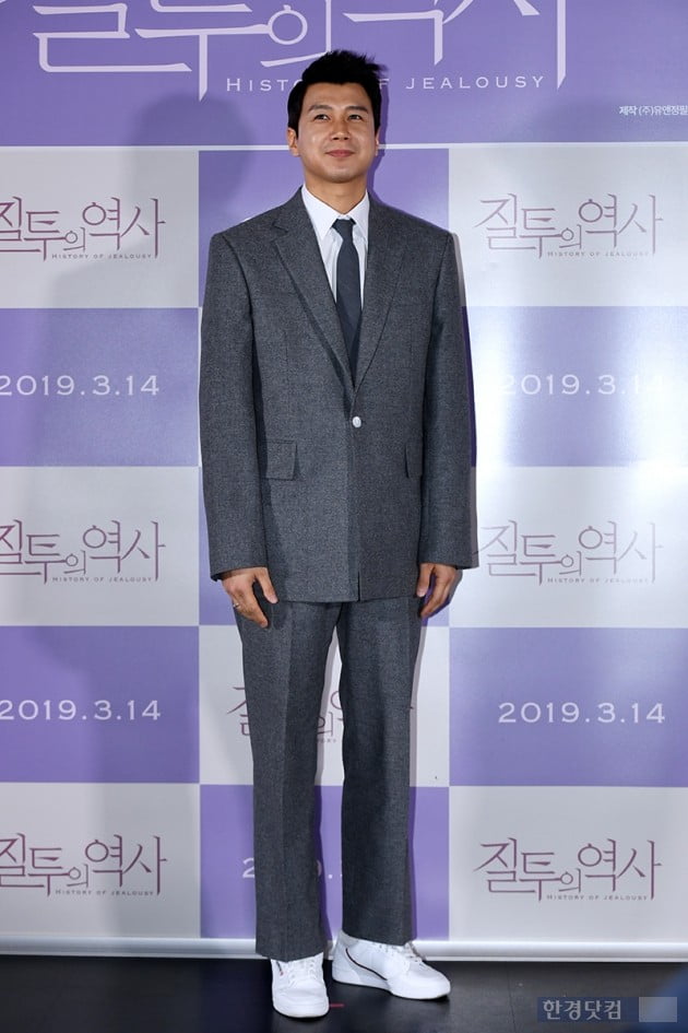 [포토] 김승현, '아빠 핏 정장'