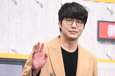  성시경, '女心 사로잡는 부드러운 남자~'