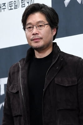 [포토] 유재명, '카리스마 전직 경찰'