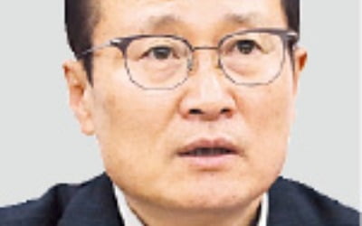 이런 조합은 없었다…달라도 너무 다른 '거대양당 투톱'