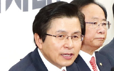 '5·18 망언 징계' 놓고 충돌한 한국당 중진회의