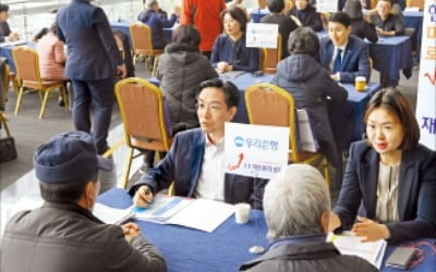 충남 아산서 올라온 50대 "10% 빠진 아파트값 반등할까요?"