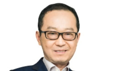 장쥔 中 푸단대 경제연구소장 "中지도부, 기존의 성장 모델 수정해야 한다는 인식 강해"