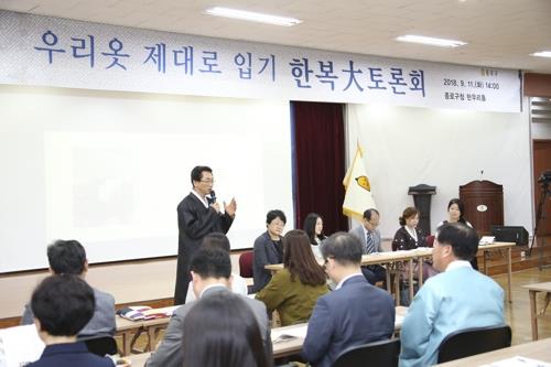 종로구청장이 상권분석에 나선 이유…"임대료 내려야 산다"