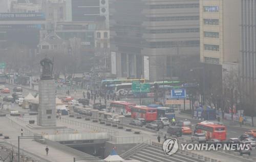 '미세먼지 주범 지목' 中 석탄 수요 20년 후에도 거의 안준다