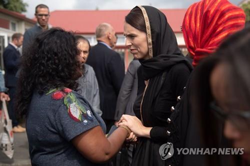 참사 속에 빛난 지도력…뉴질랜드 젊은 총리에 세계 주목