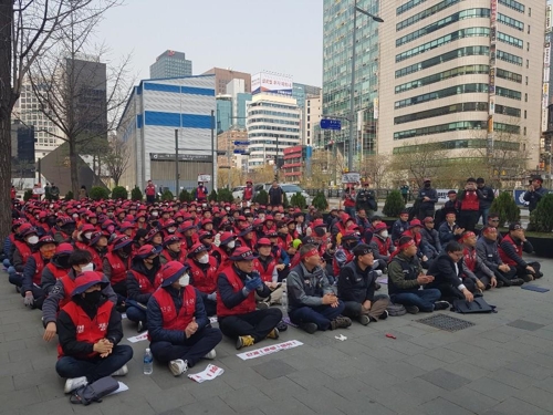 한화그룹 노동자들 "노조 인정하고 노동자 안전 보장하라"