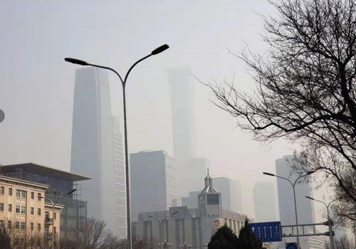 양회 끝나자 베이징 또다시 스모그…"뿌연 하늘 숨막혀"