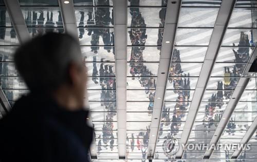 삼성전자, 액면분할 후 첫 주총…"실적으로 주가 회복 노력"