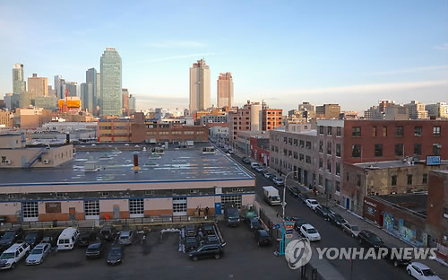 버스 떠나고 손 흔든 뉴욕…'아마존 돌아와라' NYT 전면광고까지